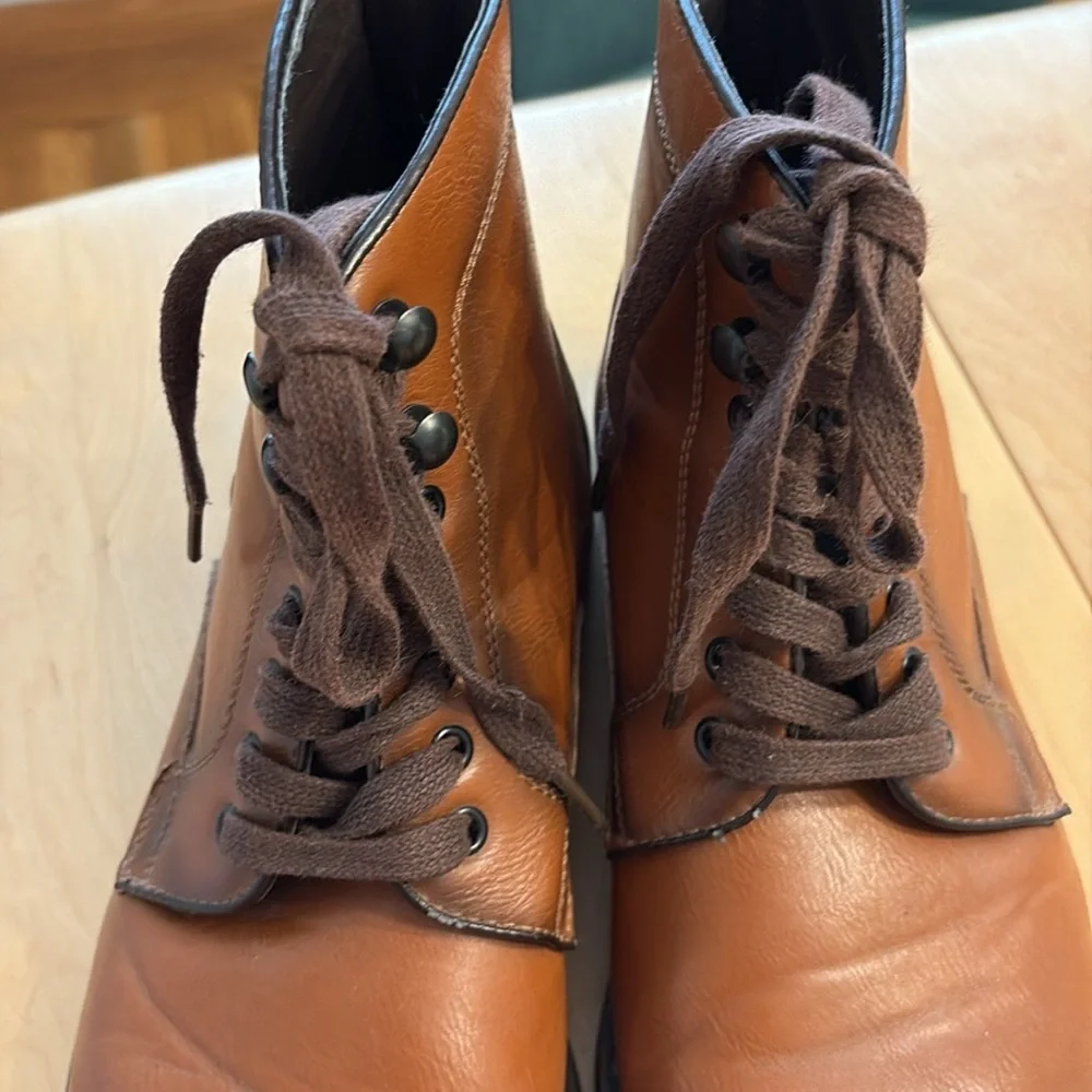 Men's Santino Luciano Brown Leather Lace-Up Ankle Boots. Size 9.5
